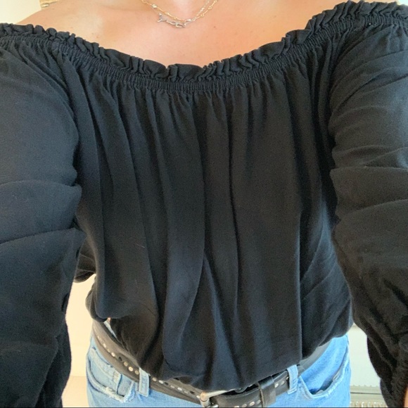 Brandy Melville Off the Shoulder Top Black Long Sleeve Cropped ANY OFFER - Picture 4 of 6